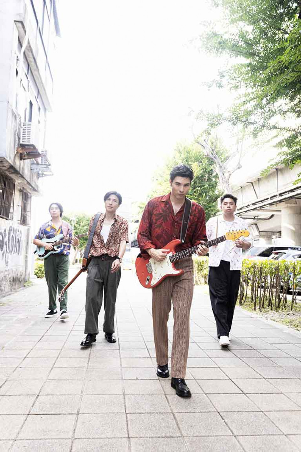 適逢鄧麗君逝世30周年,鳳小岳藉由昔日情歌天后作為啟發打造單曲