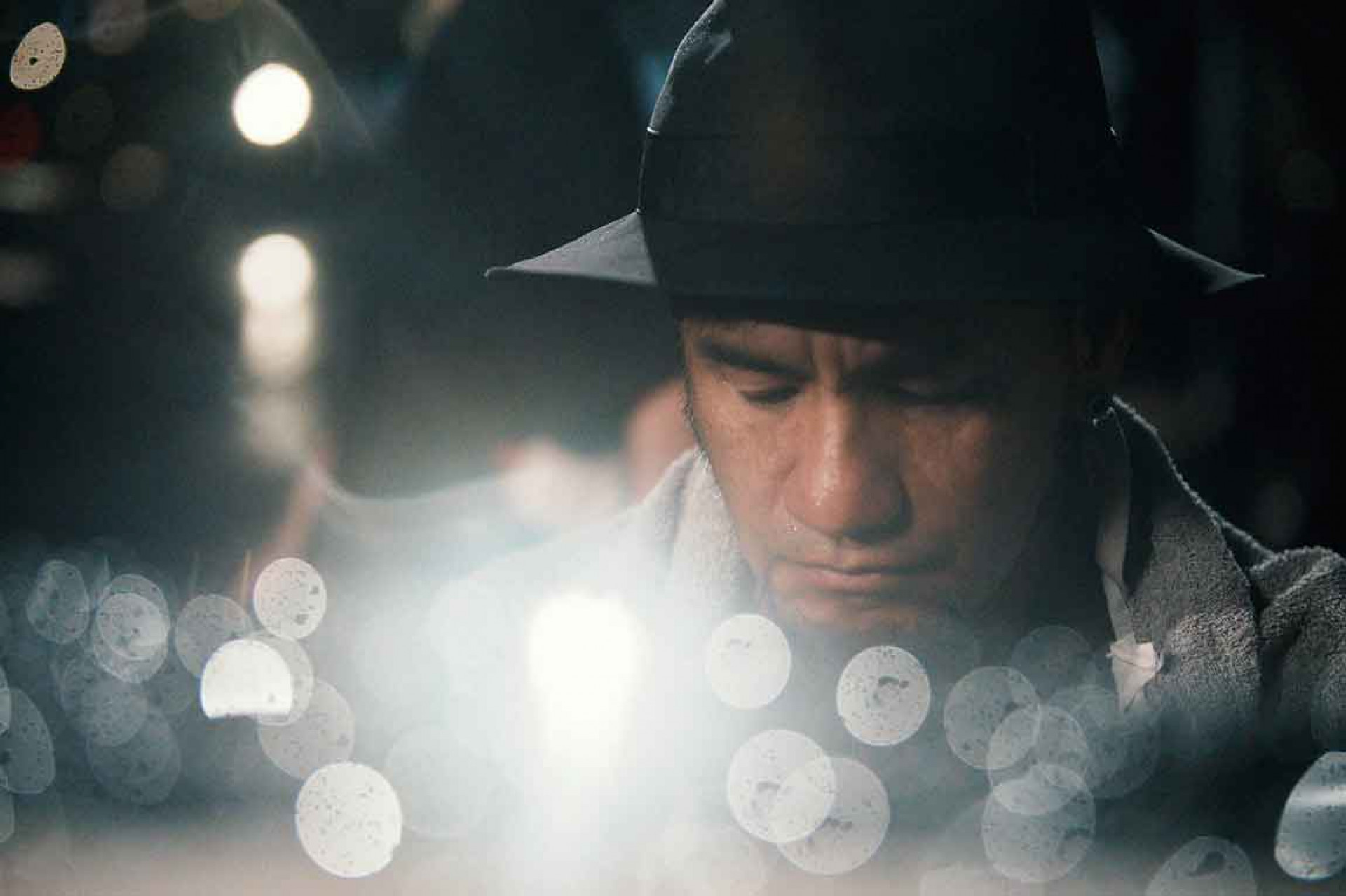 主打〈梅雨季〉訴說遲來的心動 原為潘瑋柏寫歌 如今成最私密主打