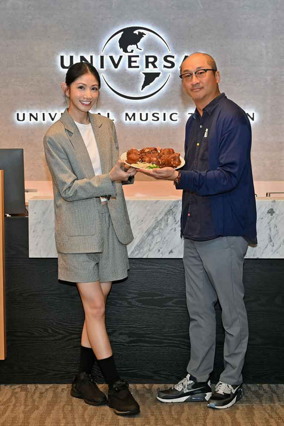 千娜 與環球音樂集團臺灣董事總經理 謝定原