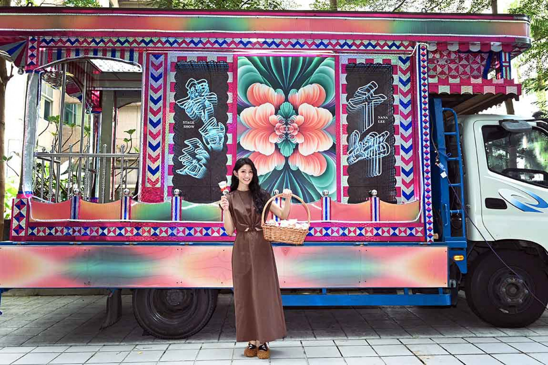 特製「千娜舞台秀」復古棒棒糖 繼續傳遞台語文化的精神與美好