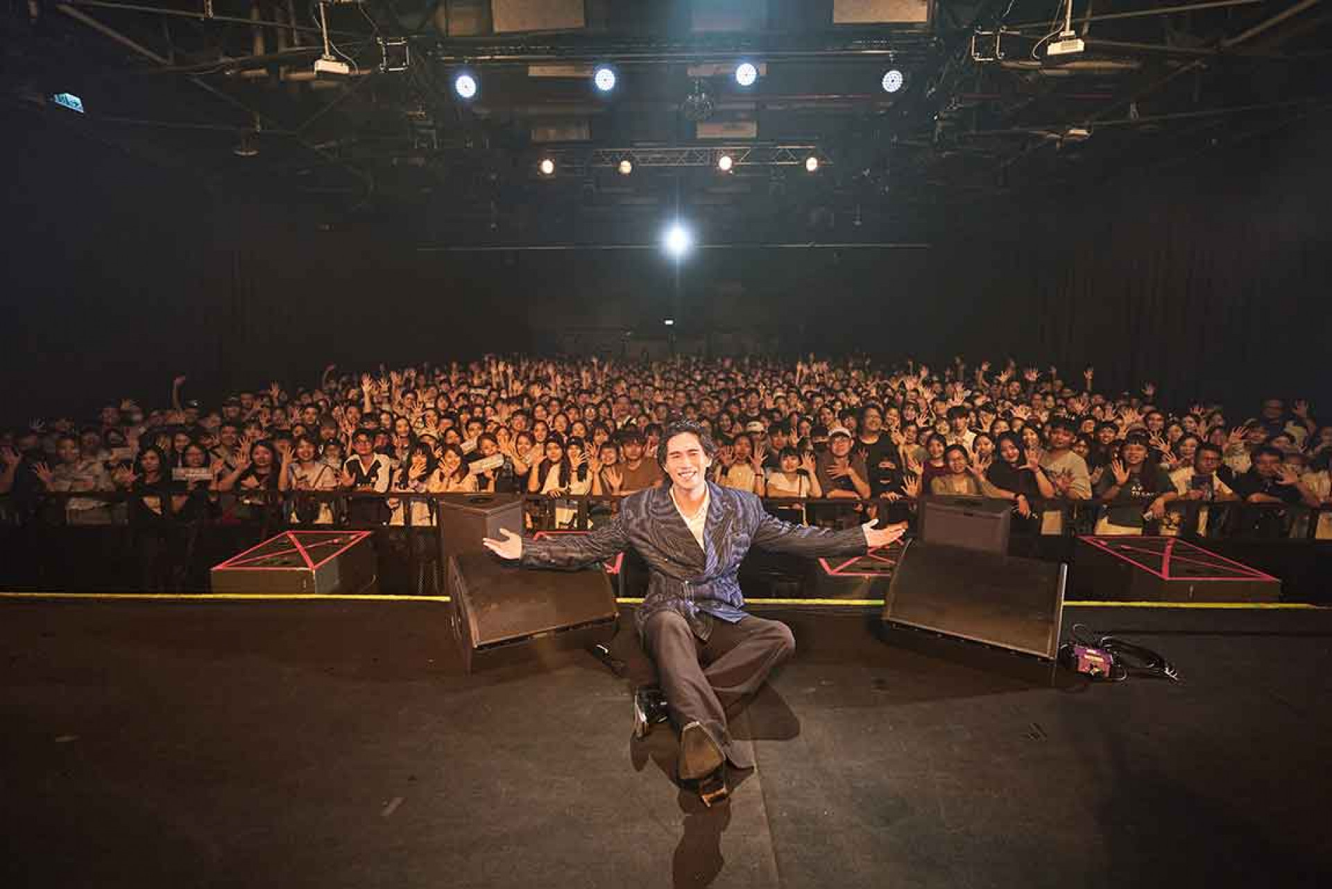 天生藝術家柏霖PoLin 「允許萬物破碎」演唱會台北場