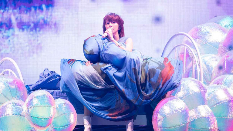 孫燕姿《就在日落以後》演唱會高雄站Day2 五月天、蔡健雅特別錄音獻聲真情流露