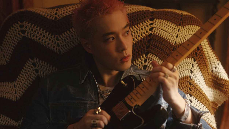 周湯豪首發搖滾i情歌〈我的i〉MV一收工立刻報復性進食！目標掃光便利商店零食