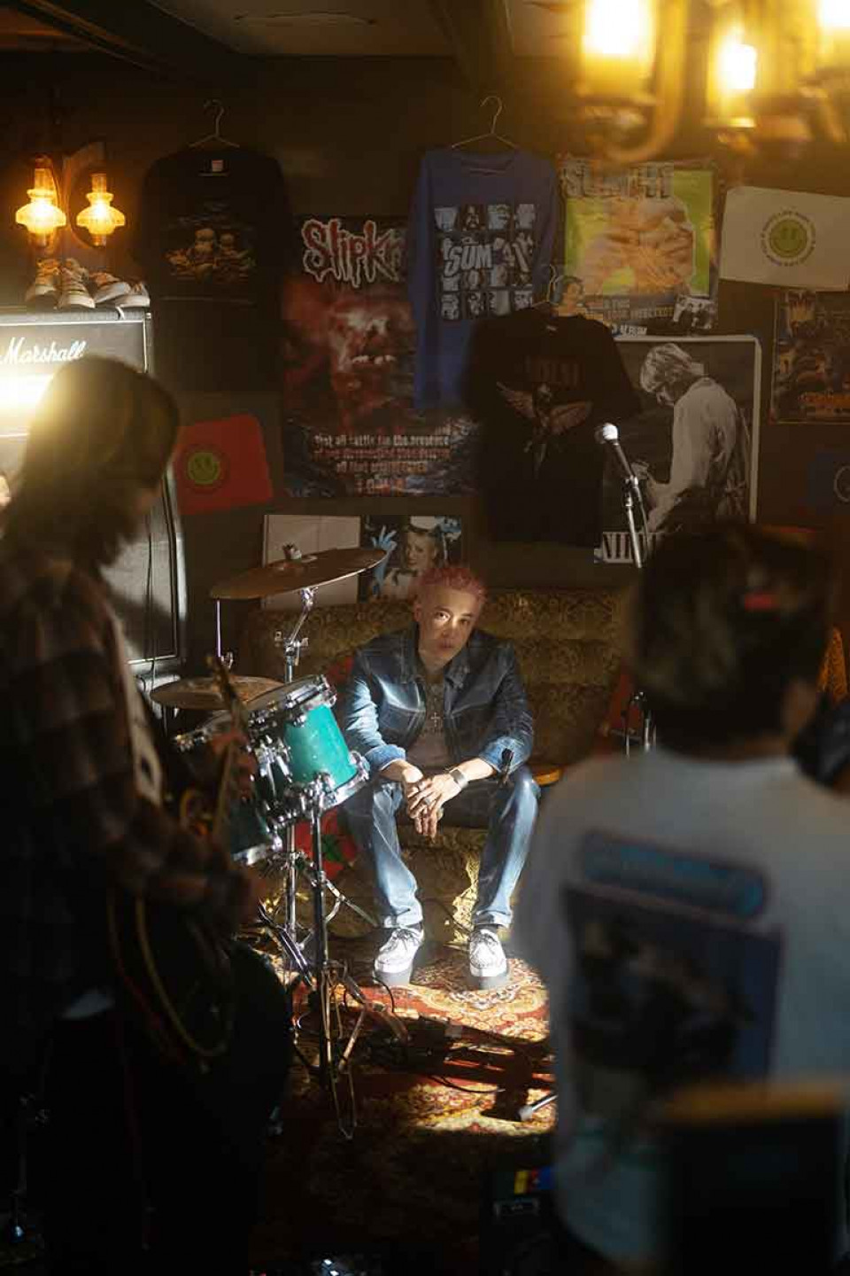 首發搖滾i情歌〈我的i〉回到2000年日劇場景