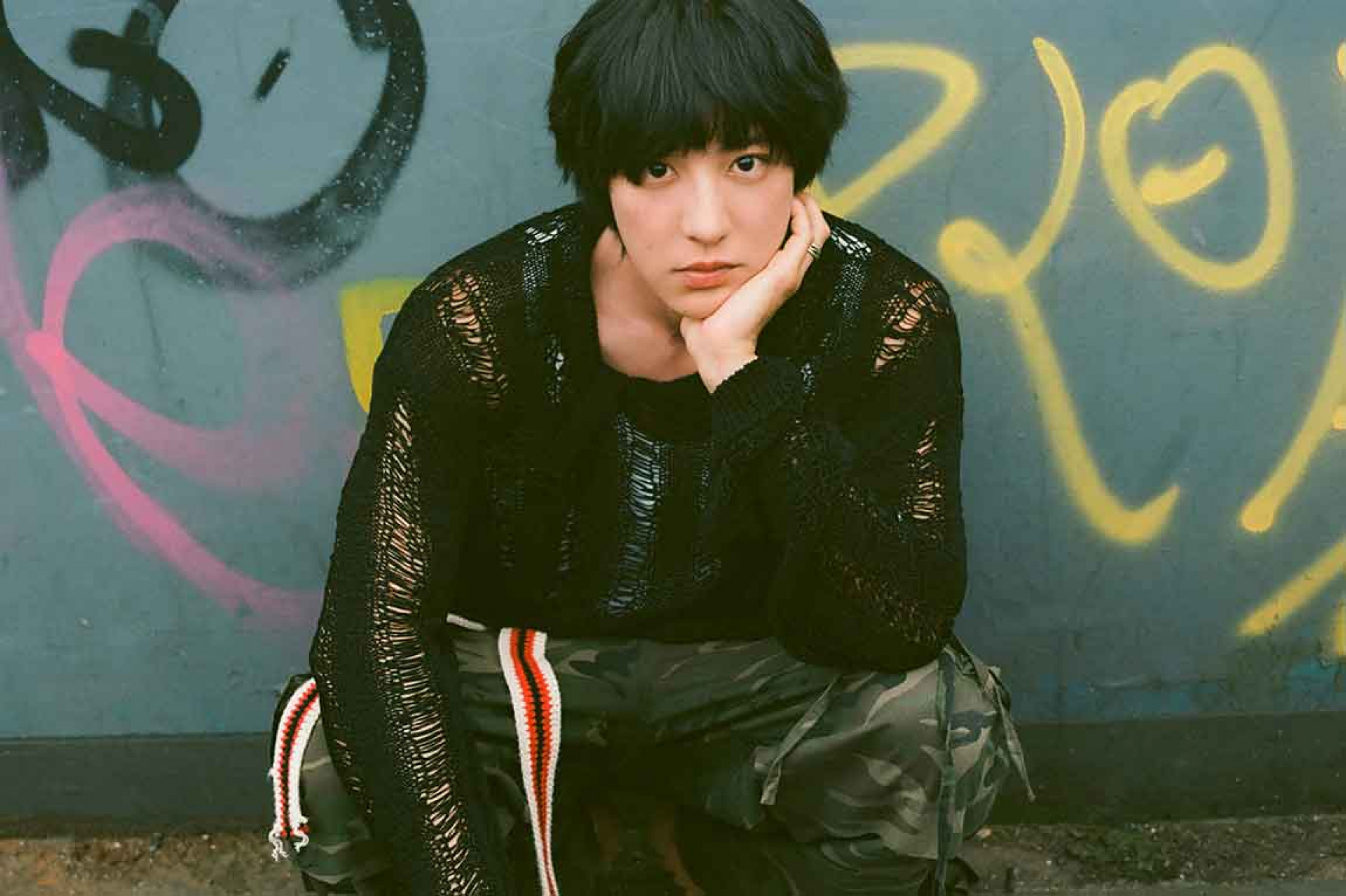 CHANYEOL第二張迷你專輯《Upside-Down》 全曲參與作詞 唱出人生光亮&黑暗時刻