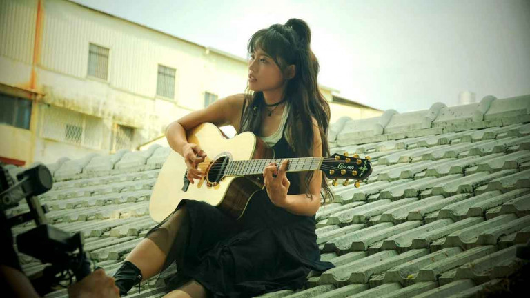 吳汶芳推出專輯《兩個世界》最終章 以搖滾能量詮釋「值得被愛的自己」