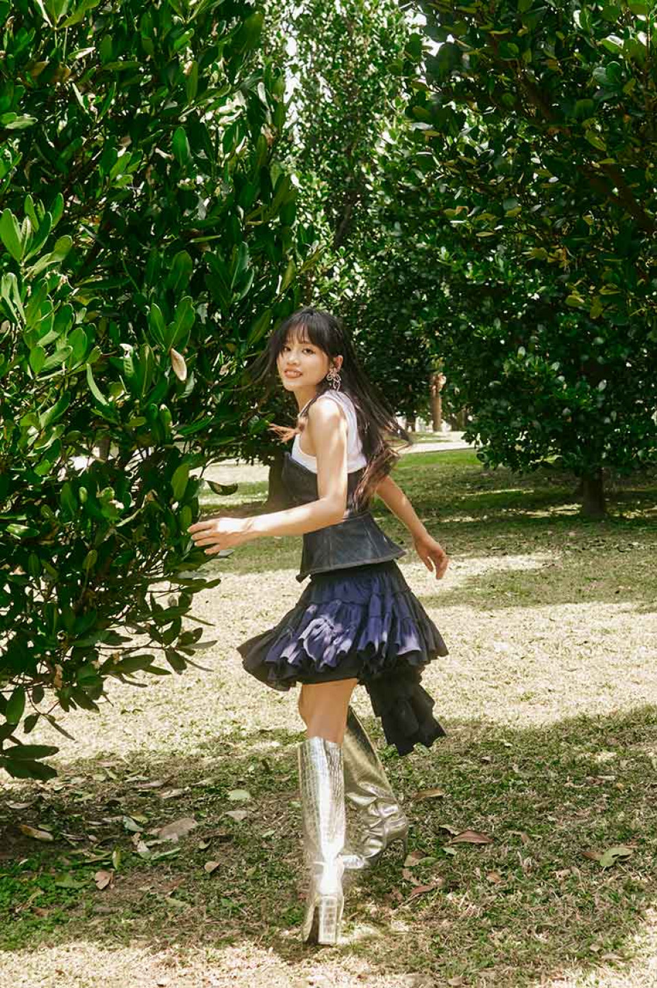 2025-特別專輯《兩個世界》最終章,吳汶芳以搖滾能量詮釋「值得被愛的自己」