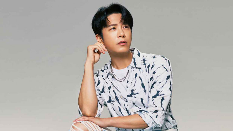 韋禮安掀迷因新復古風潮 「韋宇宙」一人分飾三角演唱三首新歌 翻玩創話題