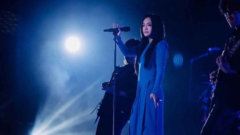 徐佳瑩27場巡迴演唱會圓滿畢業 鞠躬感謝歌迷的支持