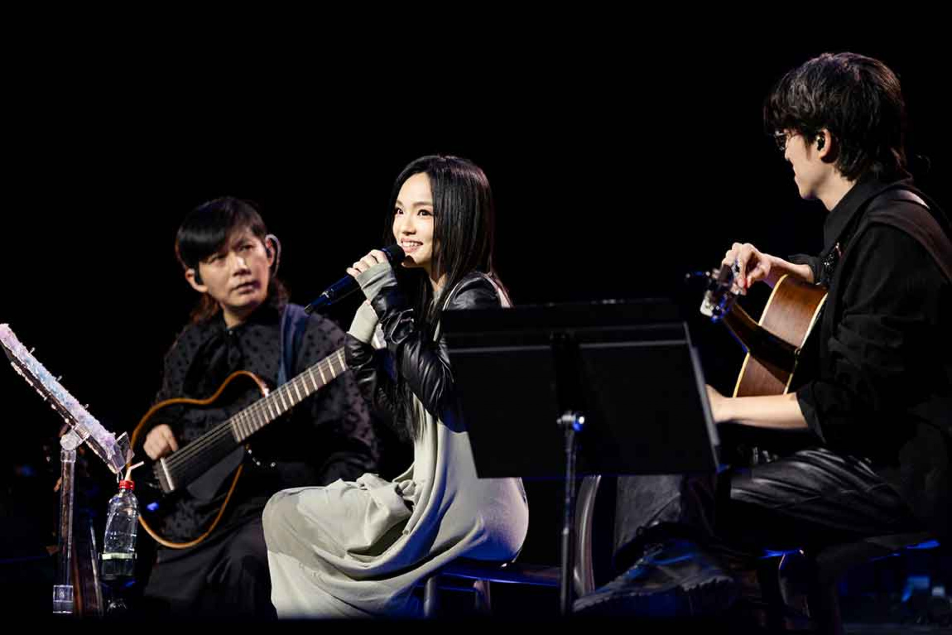 徐佳瑩10月11日將在高流舉辦unplugged《我在聽》演唱會