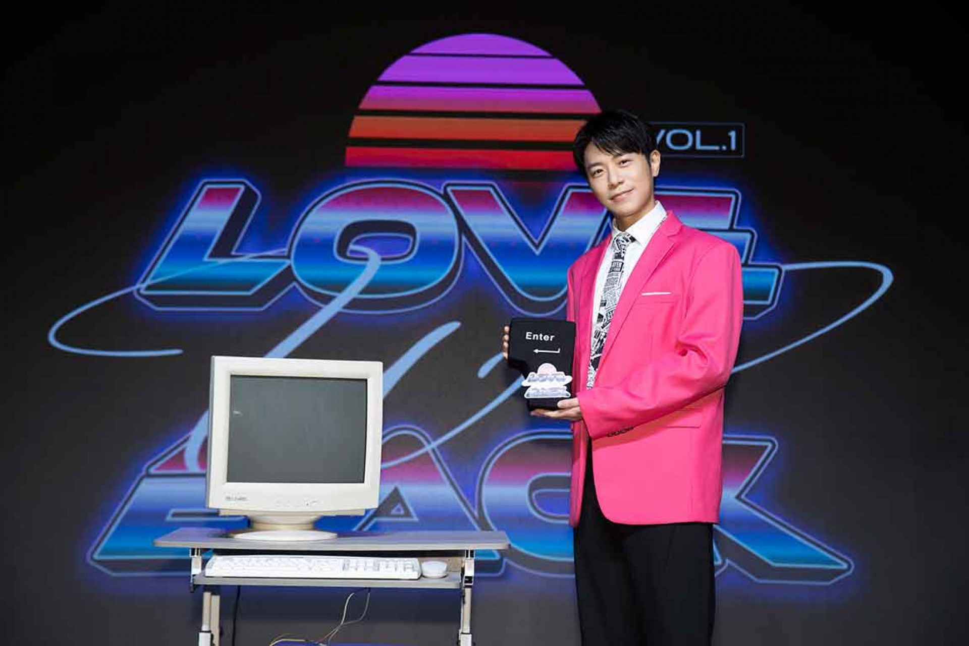 首波熱血搖滾勁曲〈愛我沒錯〉MV首播