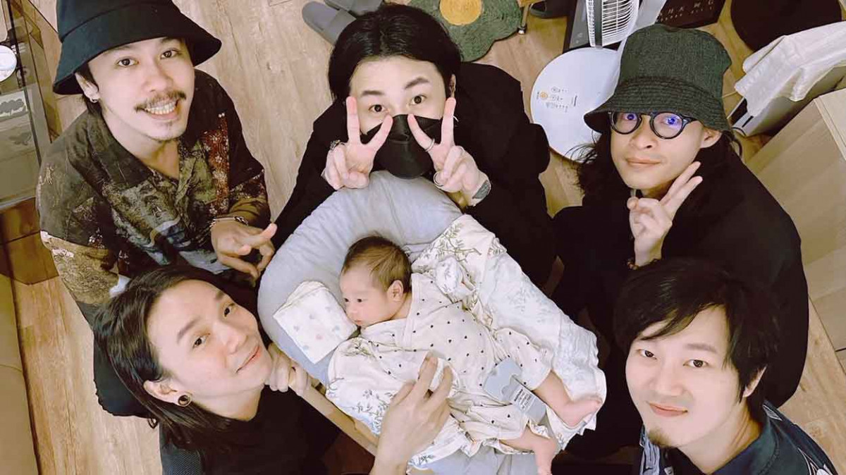 金曲樂團麋先生喜迎貝斯手以諾女兒滿月人氣旺上加旺 團員們笑稱「以諾千金」果真帶財！