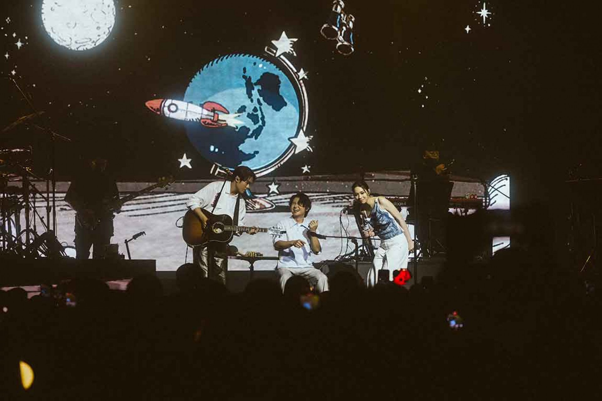 親民哏王告五人幽默零偶包 演唱會秒變脫口秀。(相信音樂提供)