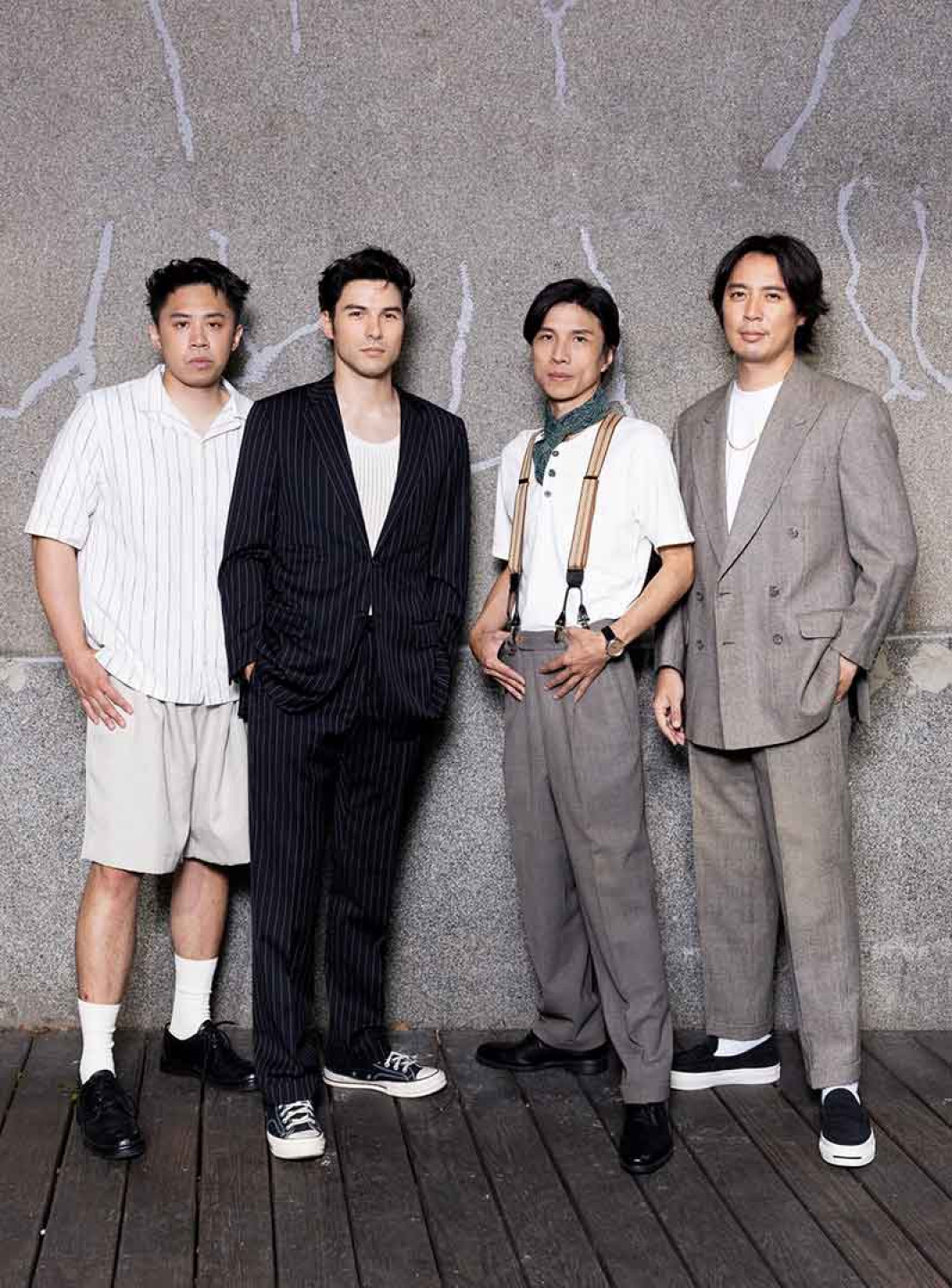 鳳小岳攜手樂團壓克力柿子釋出第二首單曲〈沈默在流浪的路上〉(照片硬柿子提供