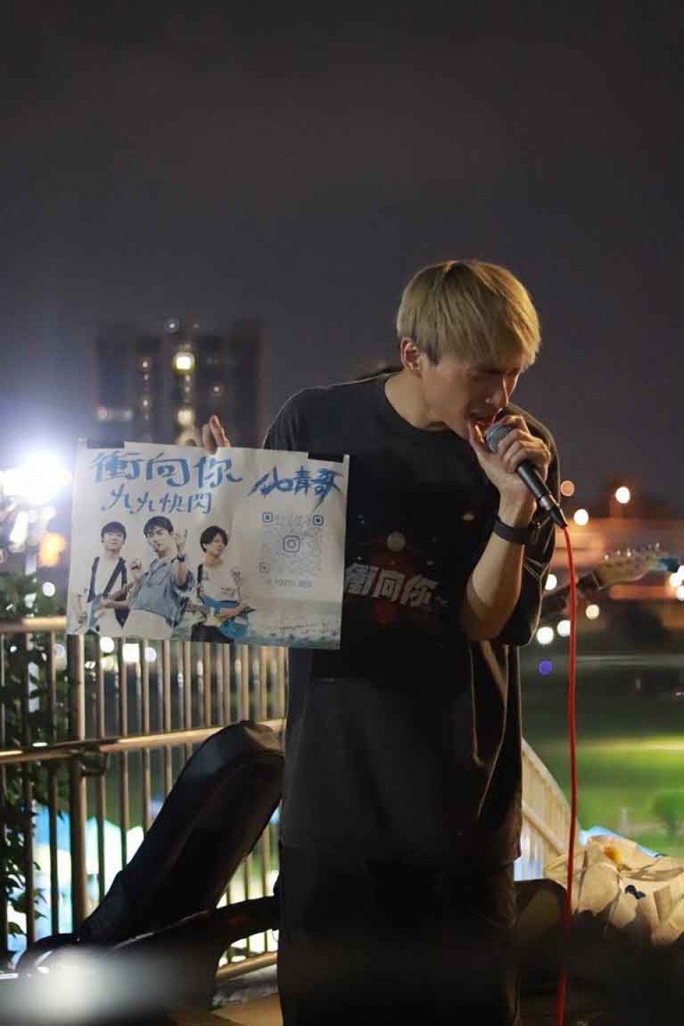 八青哥快閃演出_