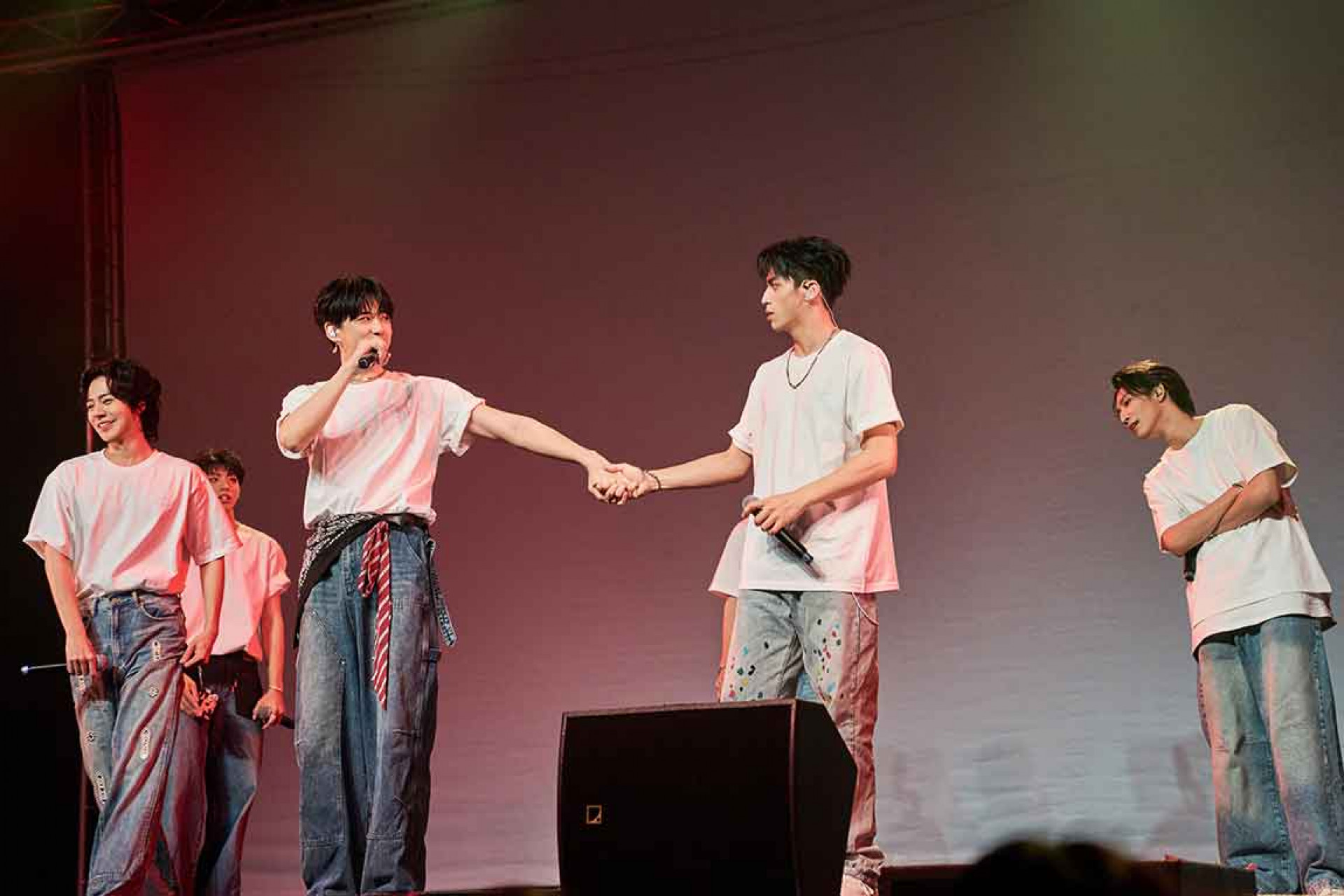 後排：文廷；前排左起：佳辰、祖安、哲言、煥鈞