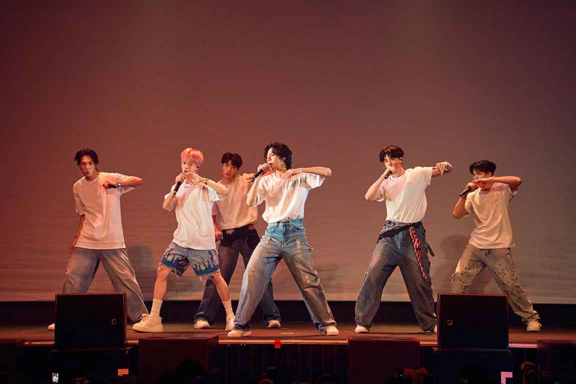 佳辰(左起)、 祖安、子翔、哲言、文廷、煥鈞