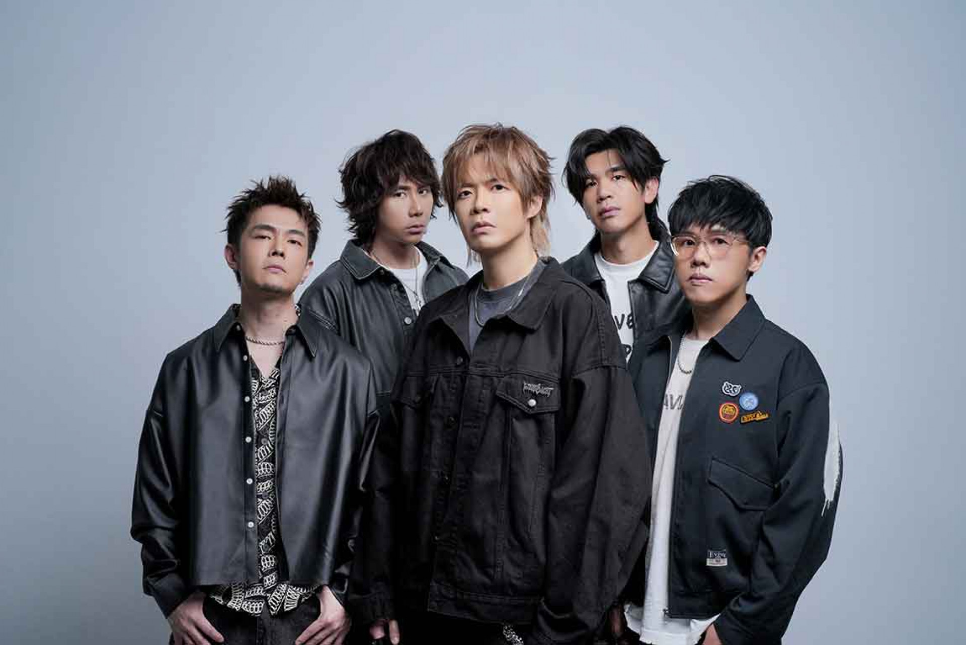 後排左起:霸天、小橘;前排左起:阿電、阿璞、劉逼