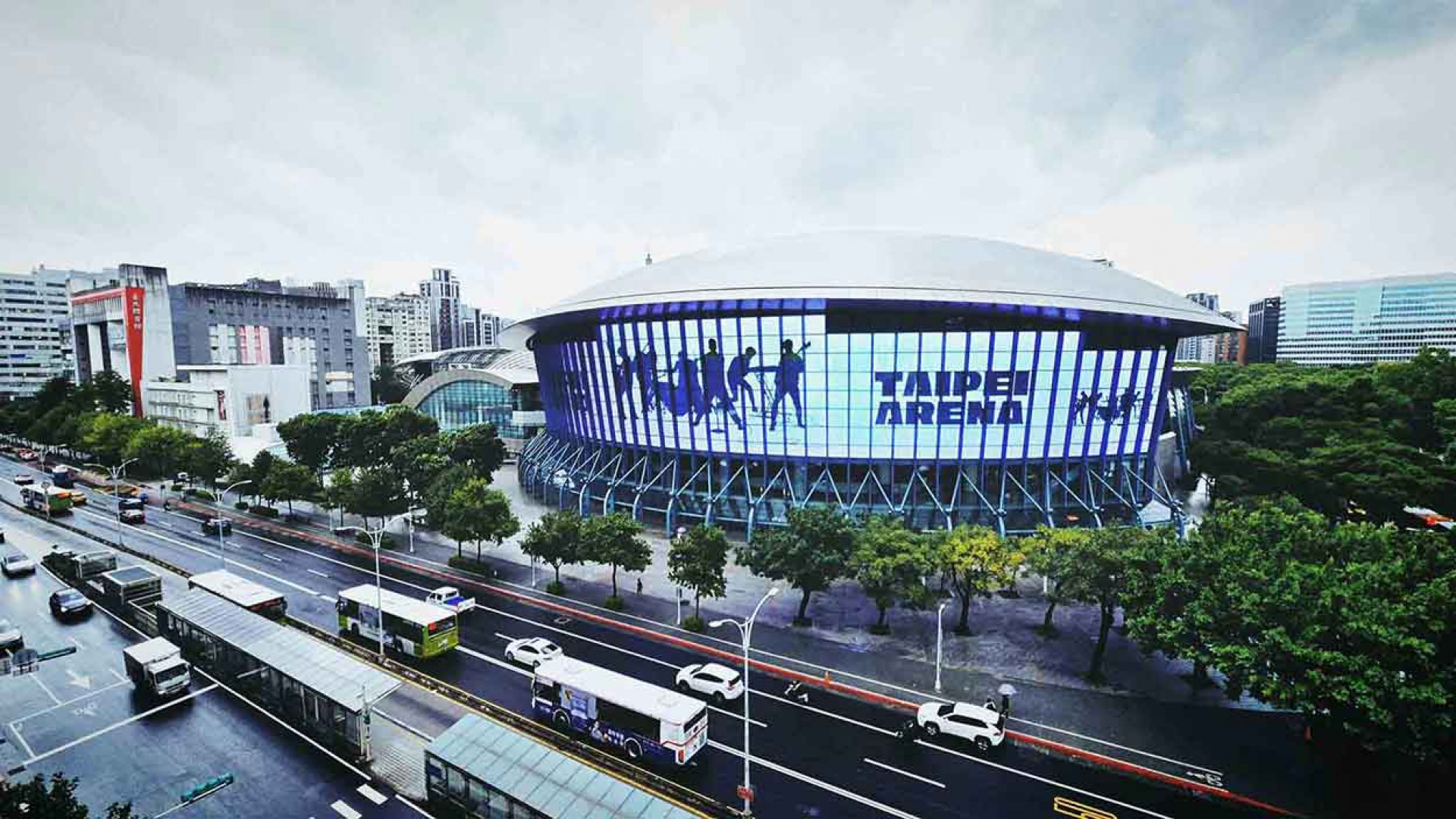 共和世代OneRepublic 小巨蛋外牆「霸氣剪影」引熱議-Live Nation Taiwan 提供