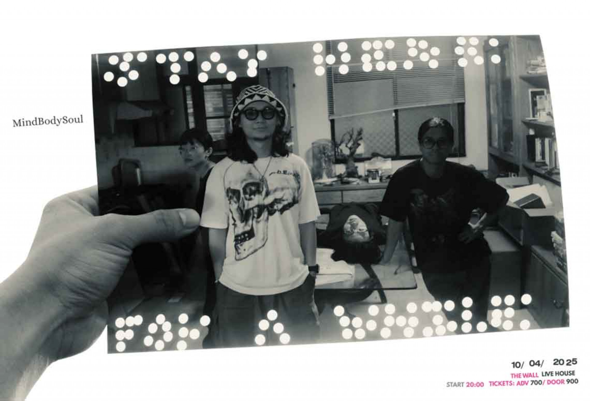 正式宣布舉辦發片專場《Stay Here for a While》