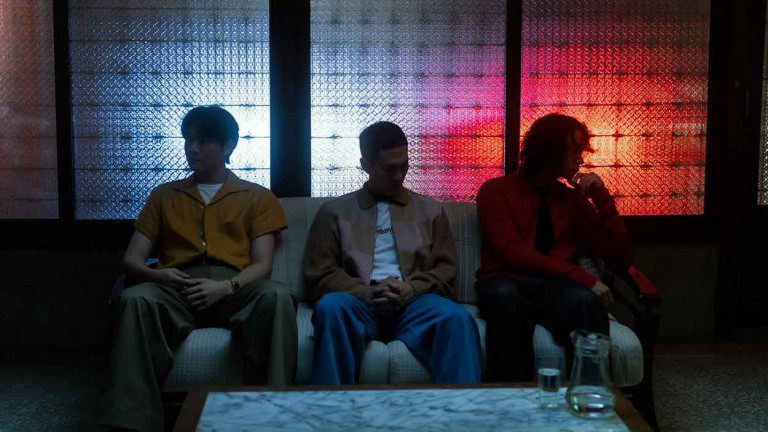 宇宙人奪金火力全開！〈不曾寧靜的夜〉宇宙人夜生活「使壞瞬間+秘密基地」全曝光