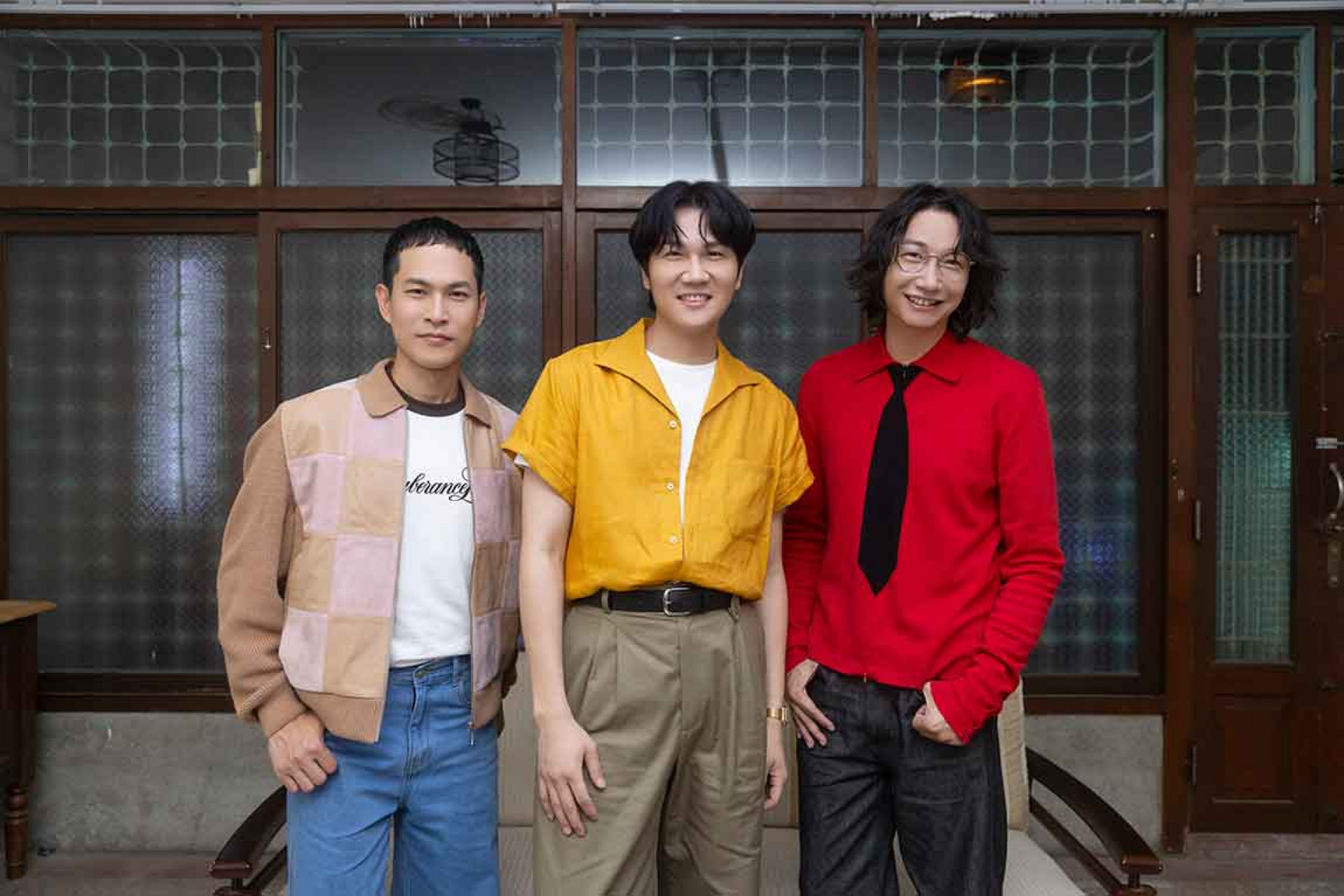 金曲樂團宇宙人奪金火力全開!全新單曲〈不曾寧靜的夜〉話題狂飆 MV照亮不寧靜夜晚!(相信音樂提供)