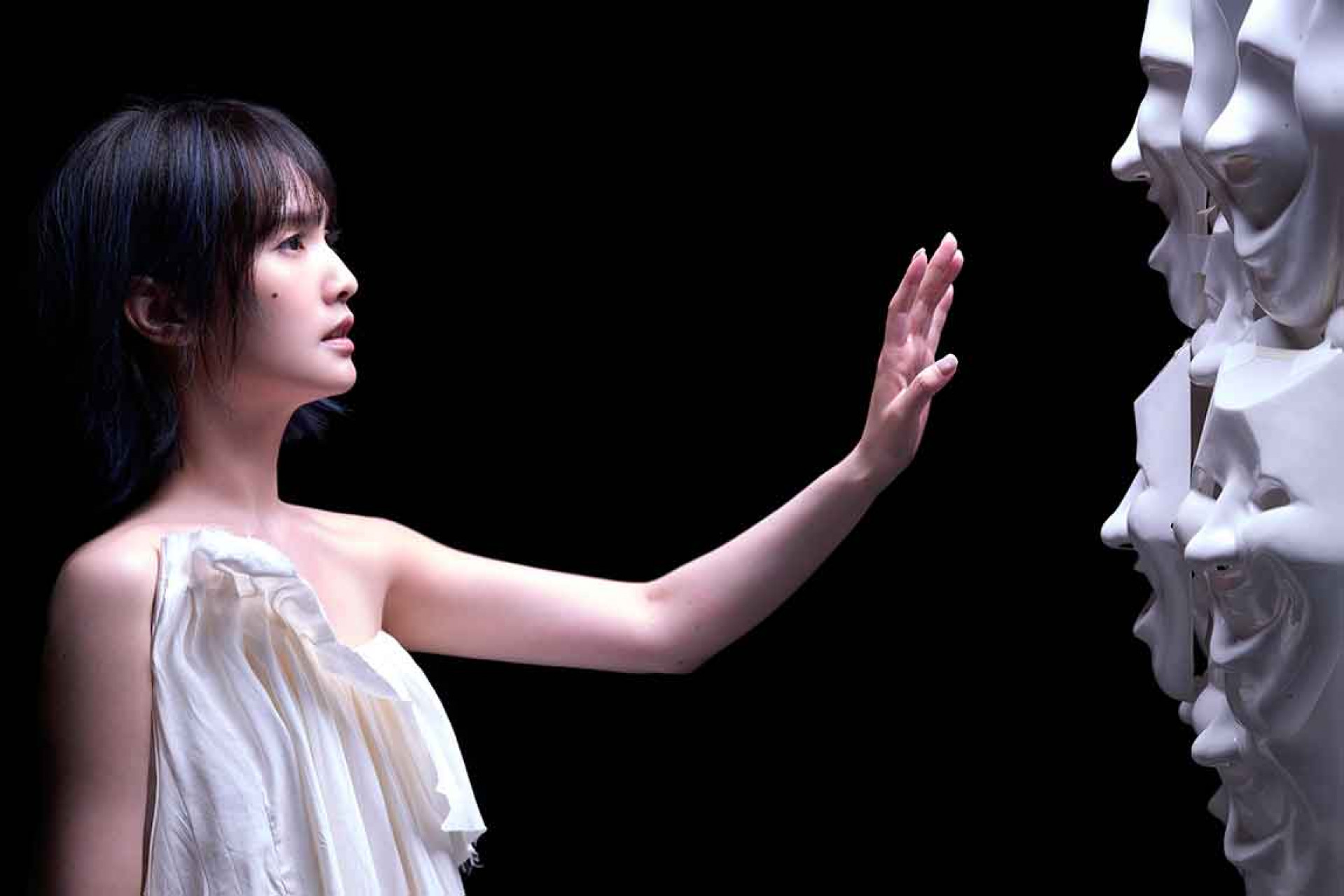 〈房間裡的大象〉 呈現楊丞琳音樂上成長與自我和解