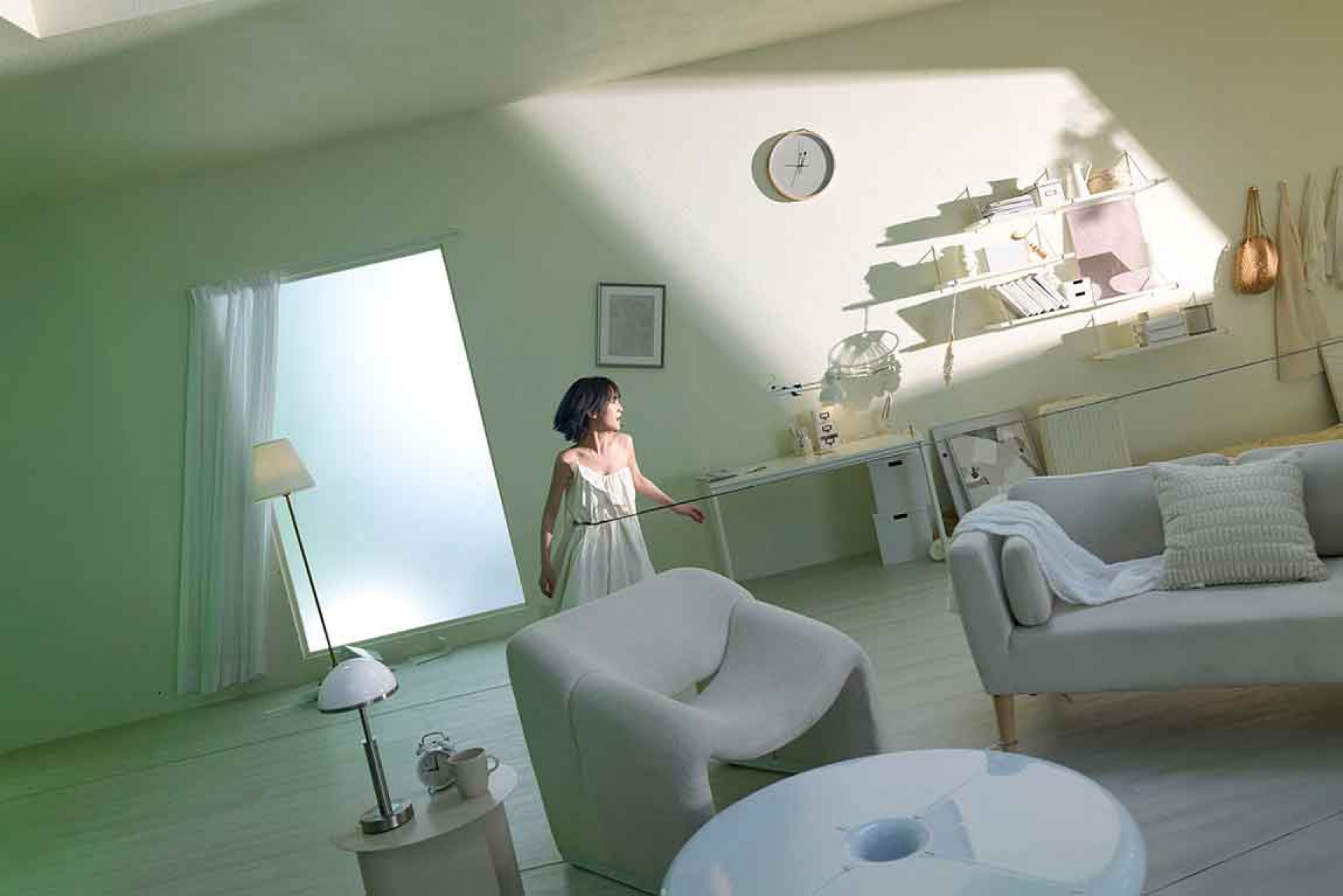 丞琳親吊鋼絲 傳達在失衡空間中 恐懼 壓迫 掙扎