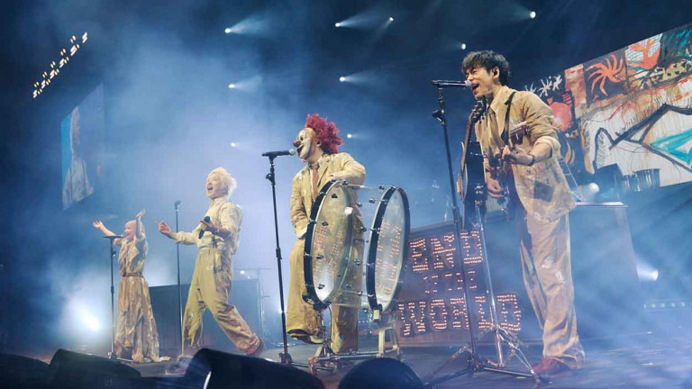 人氣樂團SEKAI NO OWARI演唱會以藝術形式開啟 邀畫家場地中直接「開畫」！