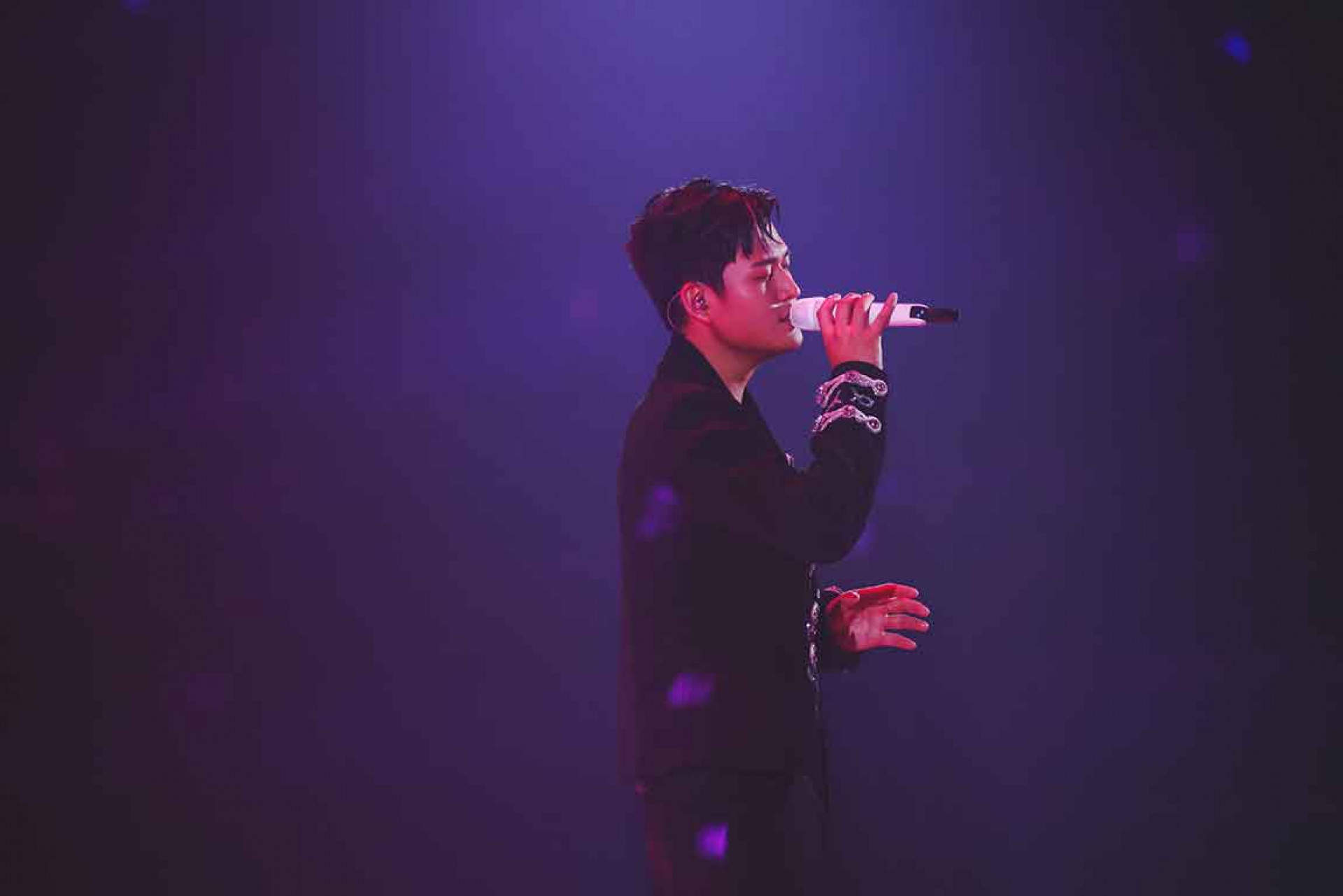 四首破億金曲 共26首Eric情歌宇宙降臨