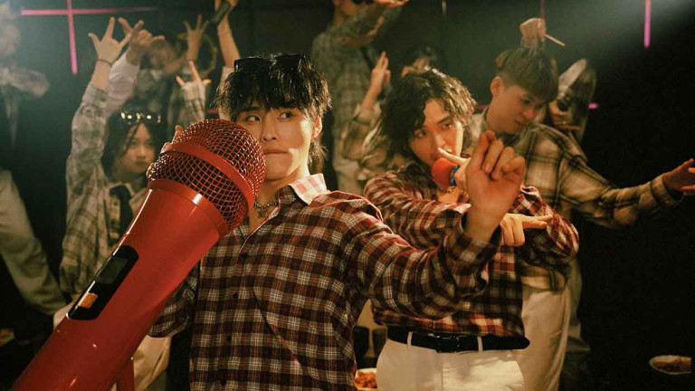 展榮展瑞〈月光族〉幹大事！MV致敬《極速傳說》廣嗨港片元素大爆發