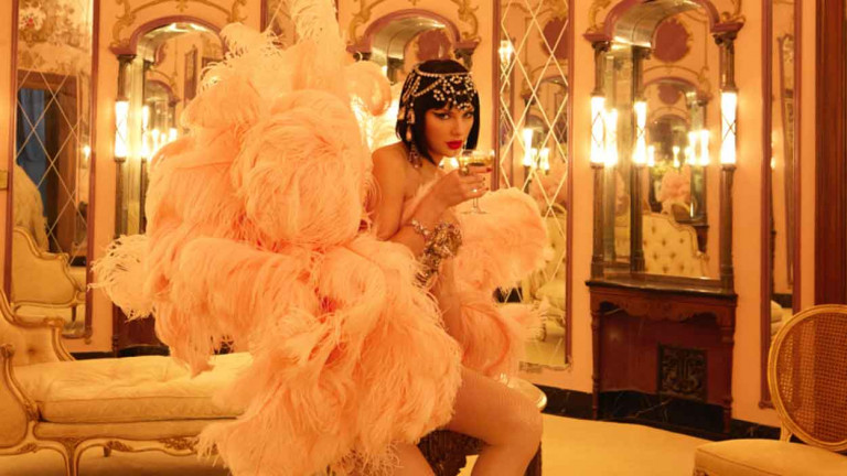 《星夢人生》華麗登場！泰勒絲以新作為傲「淚水歡笑交織的自畫像」北中南誠品實體預購會同步開跑