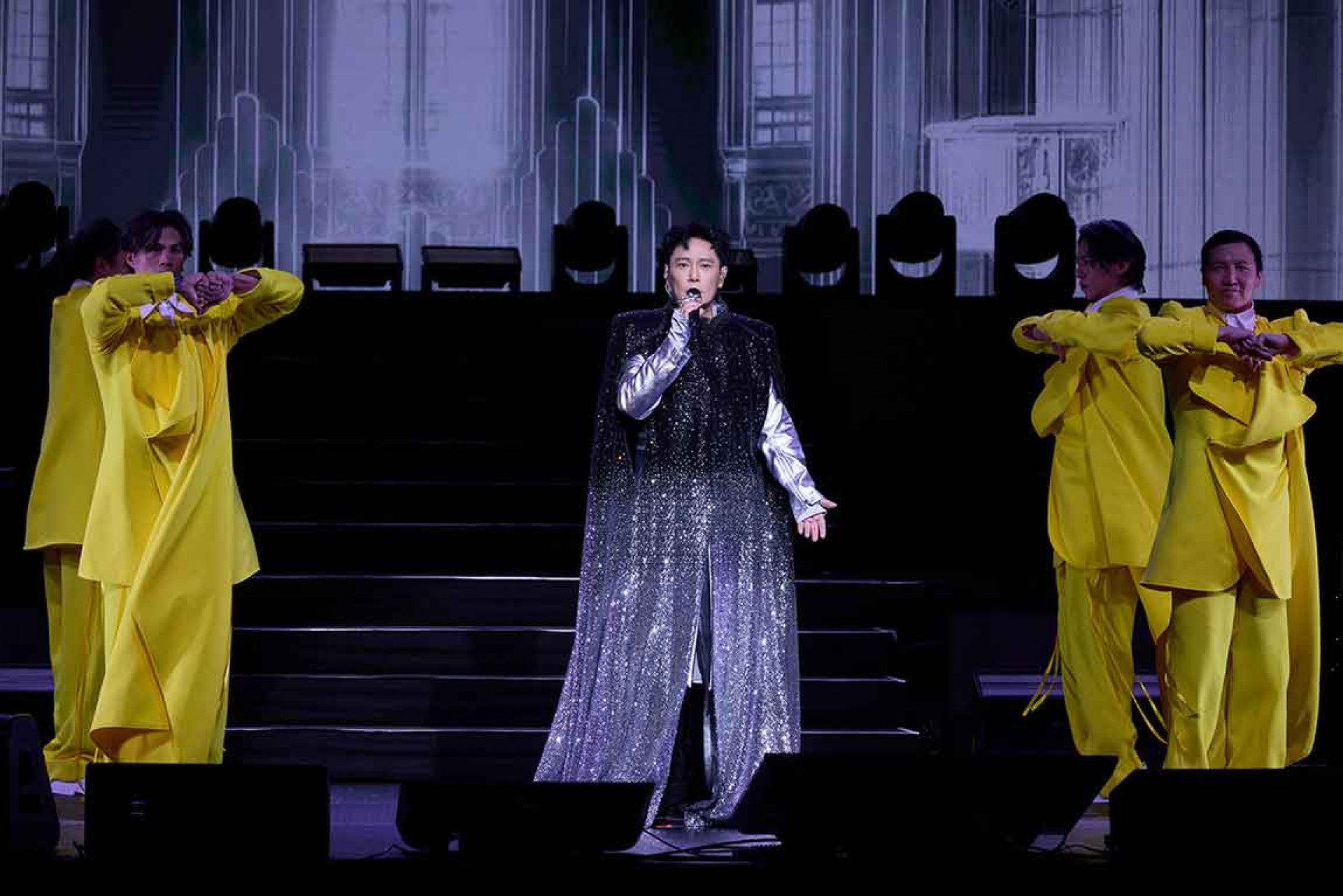 繼泰勒絲,女神卡卡,BTS 張信哲唱進國際地標「麥迪遜花園廣場」