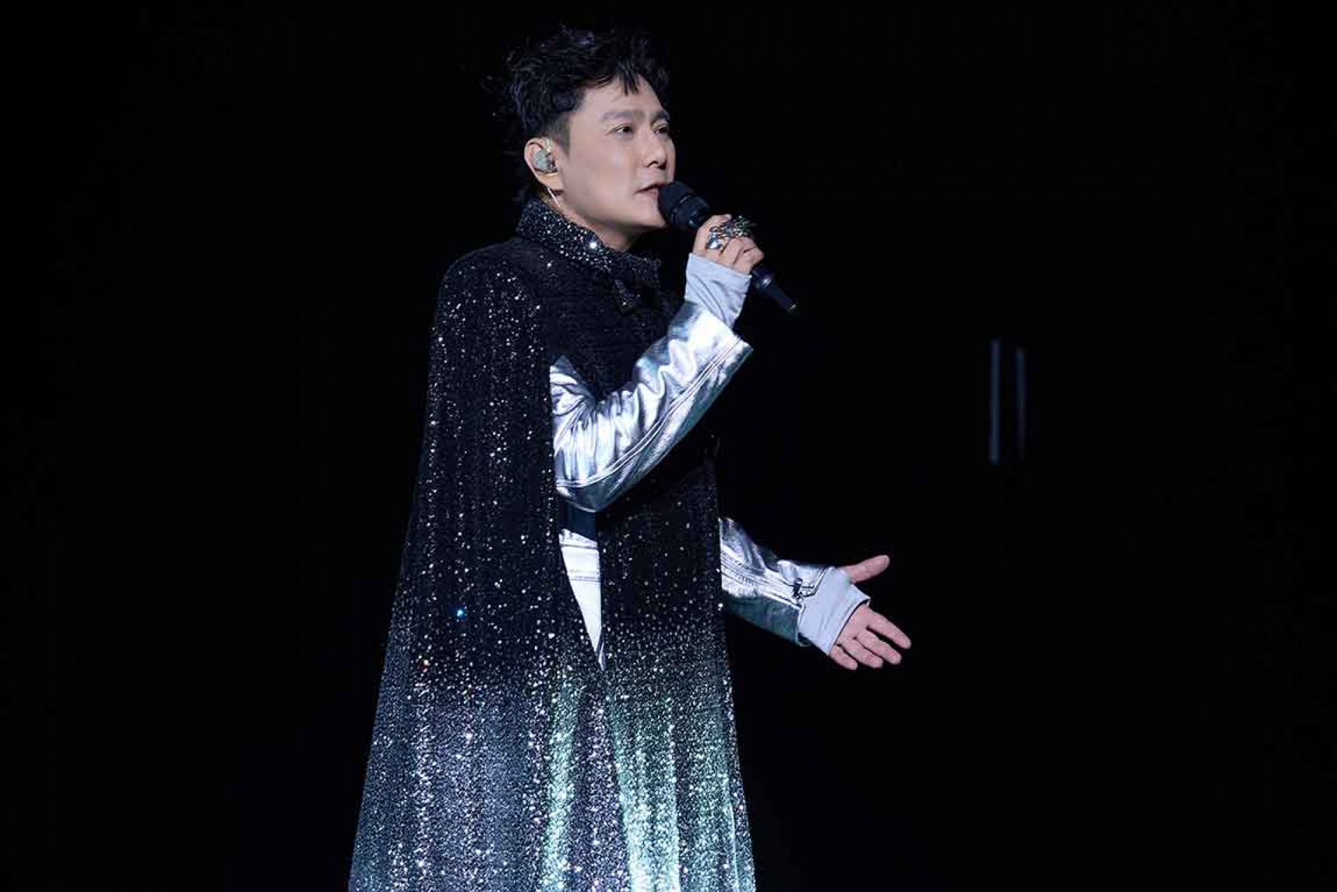 《未來式Our Story》紐約加班歌〈直覺〉遞麥男粉掀破音意外