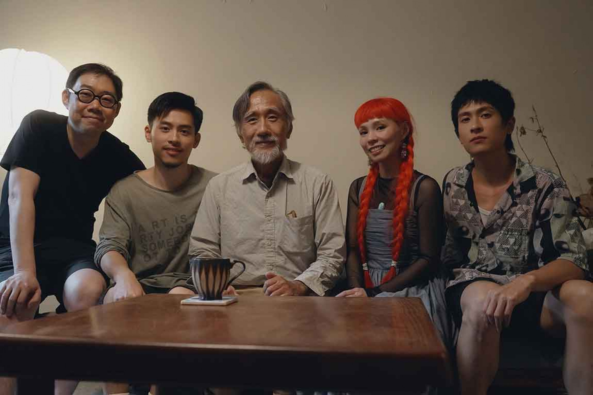 〈此刻〉MV演員導演大合照