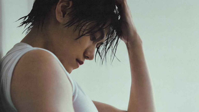 邱宇辰20週年大禮！寫真從純情到純慾 秒殺售罄 笑喊：我自己都沒買到！