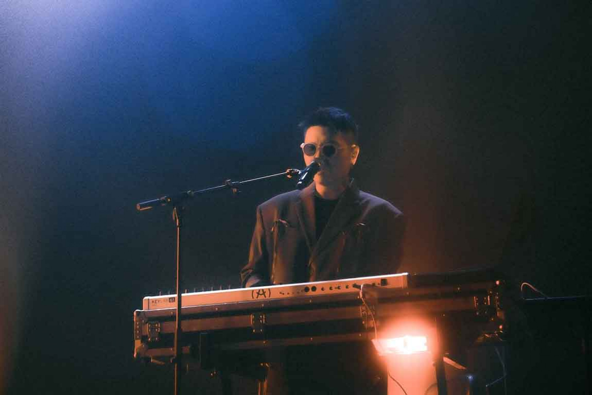 現場演出照_合成器手-Young