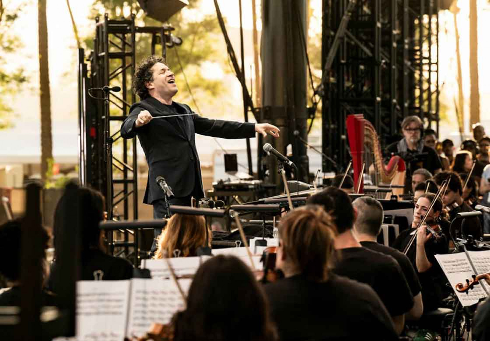 杜達美今年四月帶領洛杉磯愛樂登上Coachella舞台