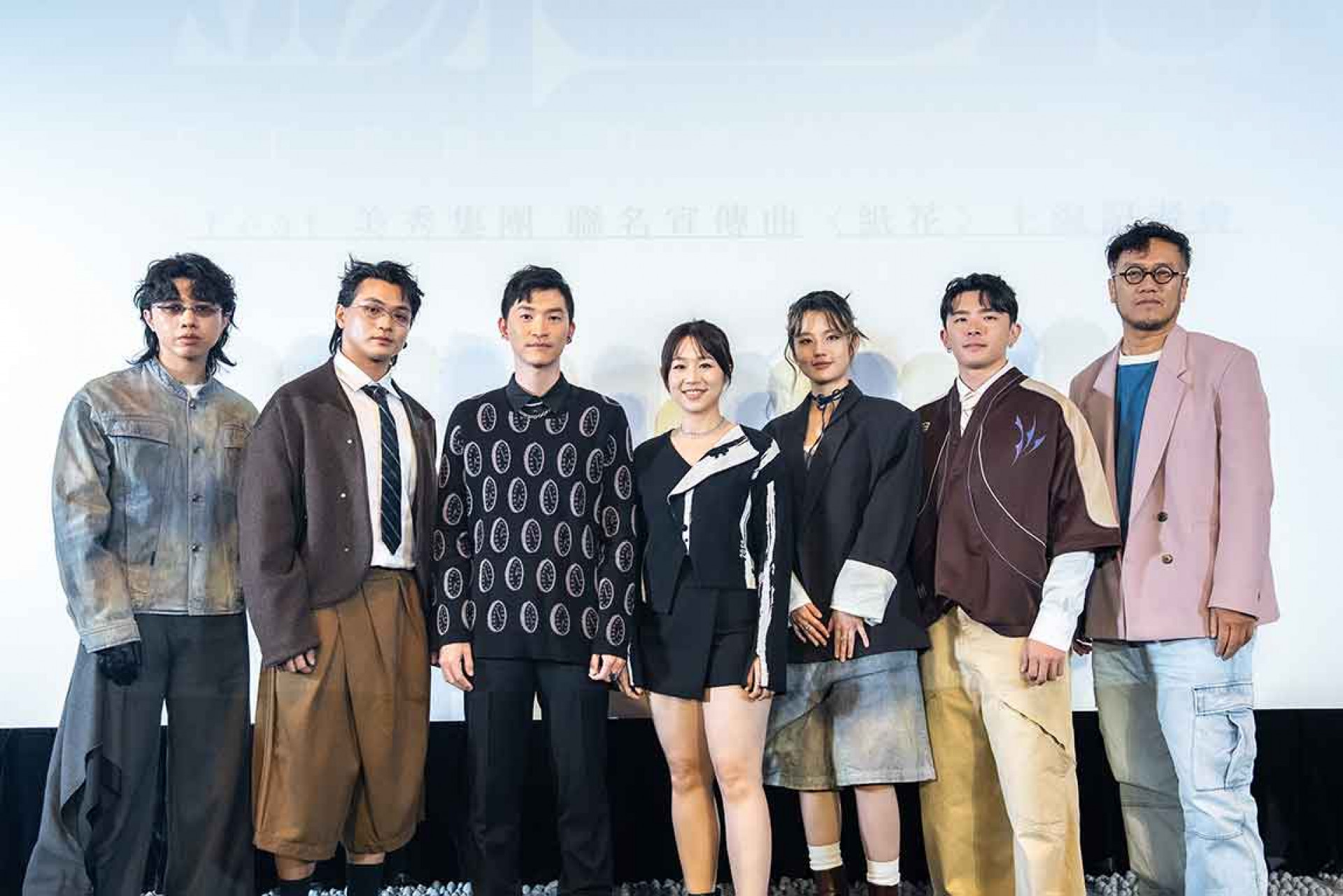 美秀集團與《釧兒》男女主角、導演