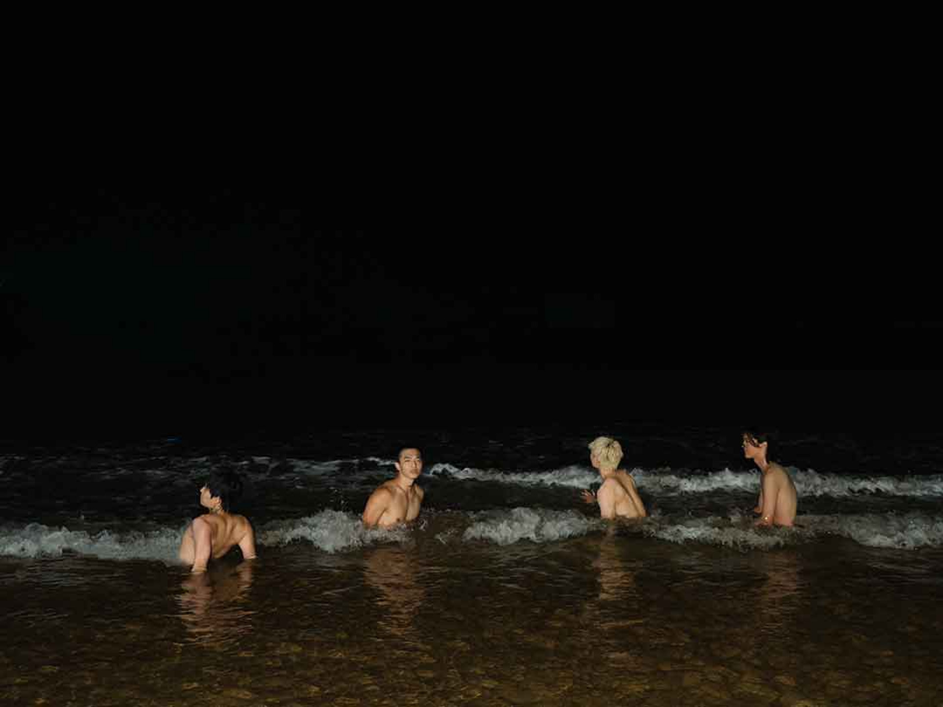 金曲樂團傻子與白痴全新 EP《在沒有答案的日子裡》