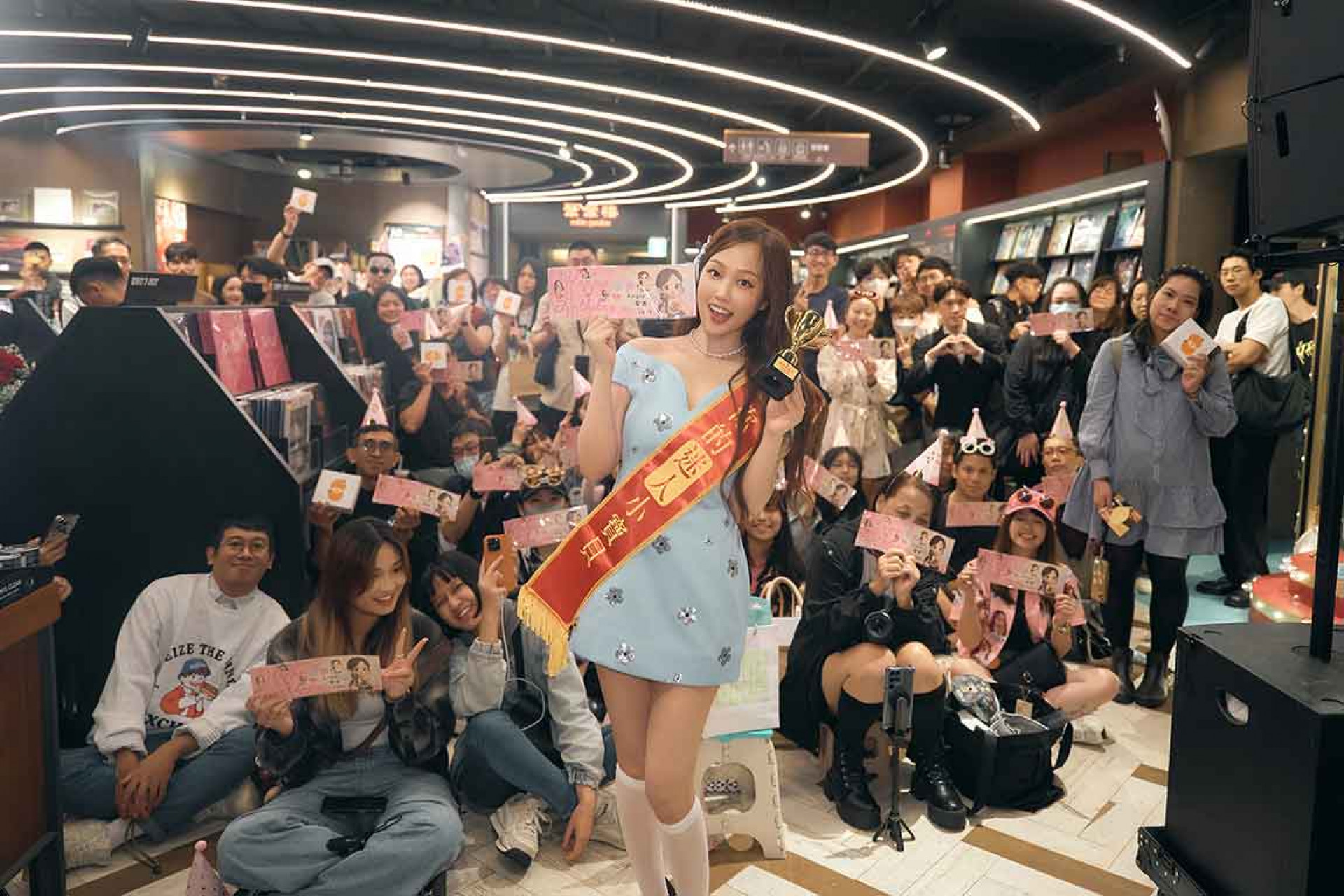 周末於台北和高雄舉辦人生首次的簽名音樂會