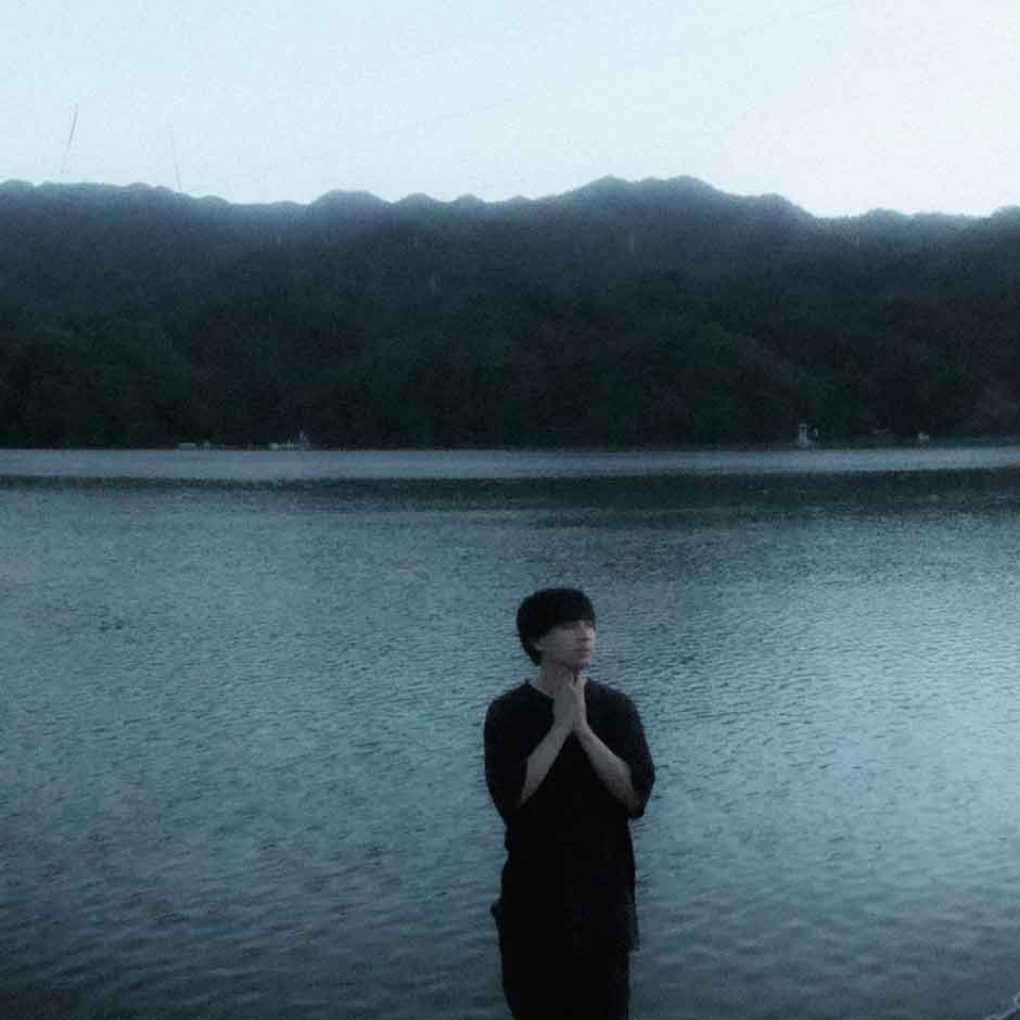 格式塔少女攜手雪國主唱京英一打造新曲〈梅雨〉