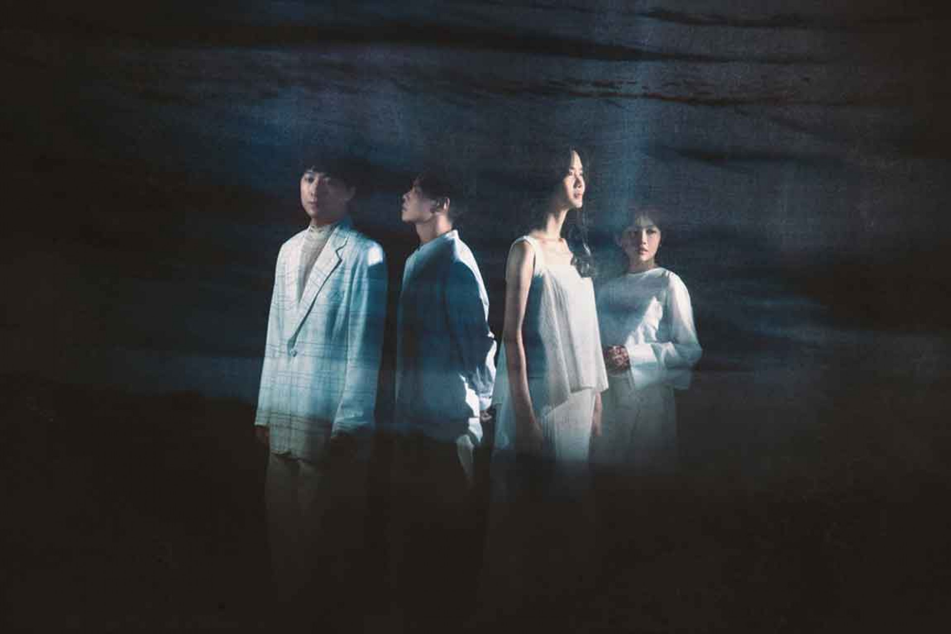 自然系室內樂樂團Cicada推出全新創作專輯《凝視白色的邊界》(Gazing-the--Shades-of-White),以八首樂曲譜出一場關於時間、流動與記憶的對話。(圖/風潮音樂提供)