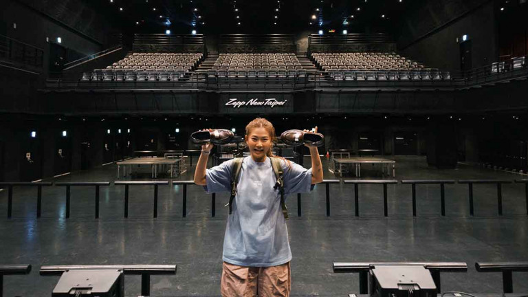 大穎親赴台灣錄製全新單曲 最懂成長的大人系情歌 〈大人的快樂〉 短版音源11/1搶先上架