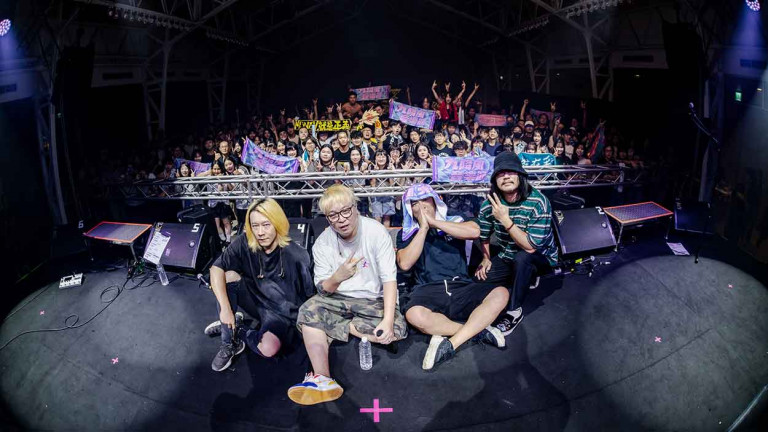 固定客新EP《All Money Back My Home》 以黑色幽默對抗現實 搖滾唱出傳統價值