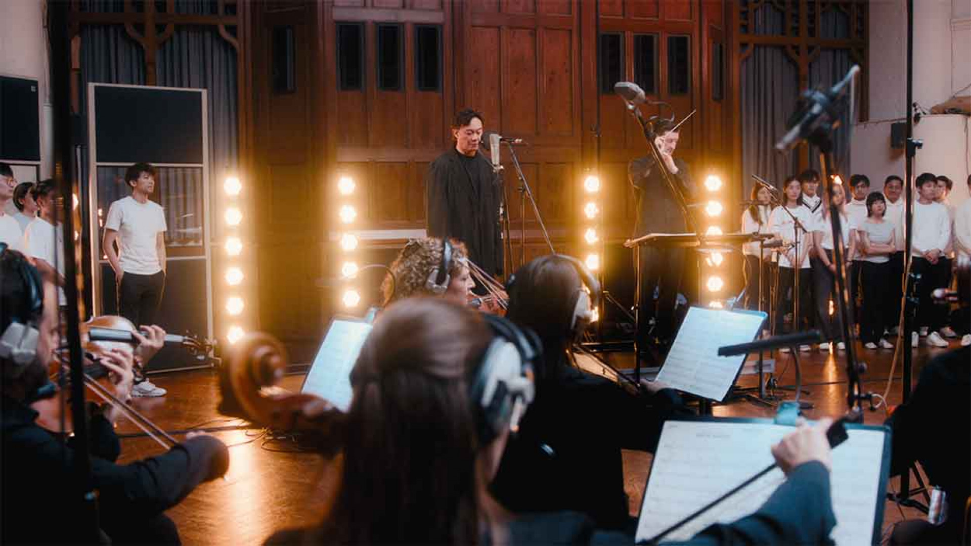 陳奕迅倫敦奏響〈K歌之王AIR〉