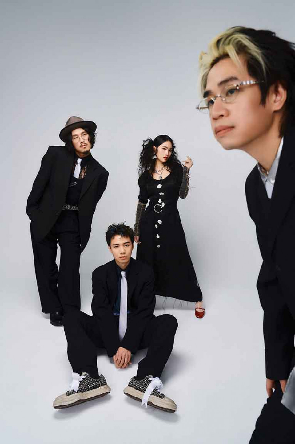 新生代人氣樂團庸俗救星進擊海外！