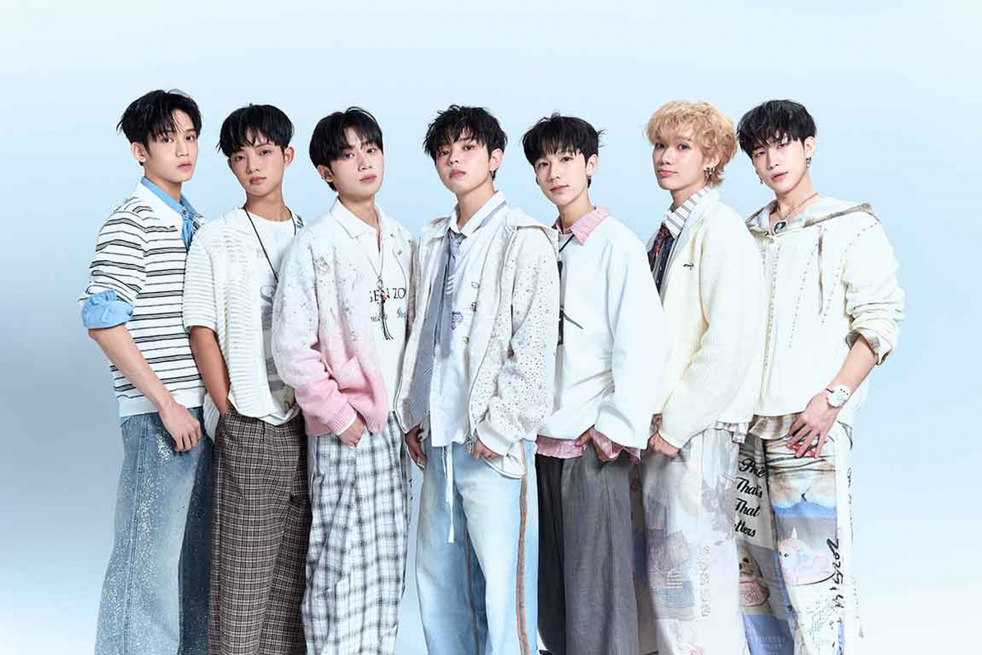 左起：彥旭 至琦 勝銘 加藤 小新 鈞嘉 俊希