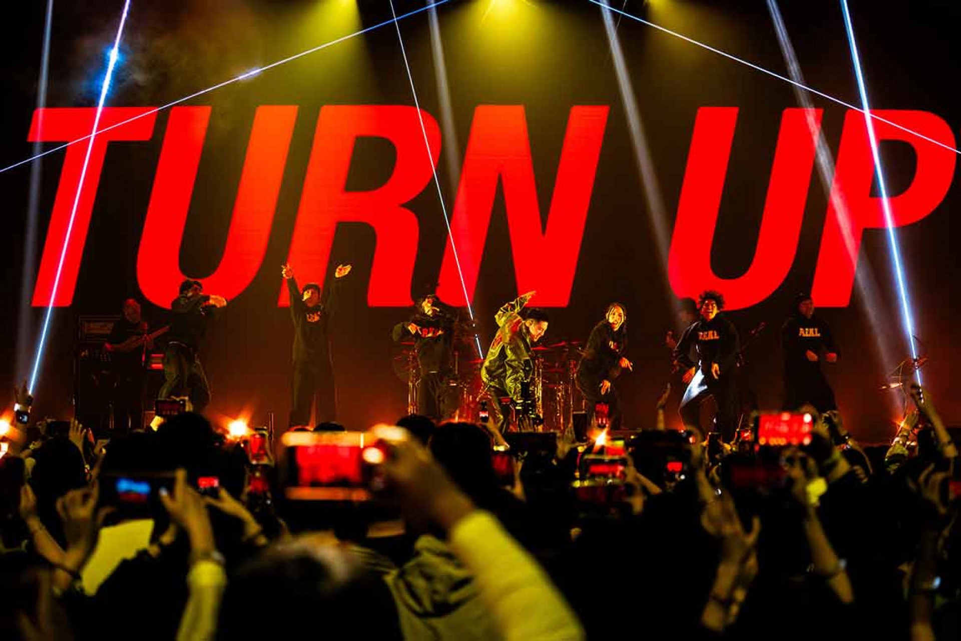 經典金曲串燒，更是把現場情緒推向高潮！