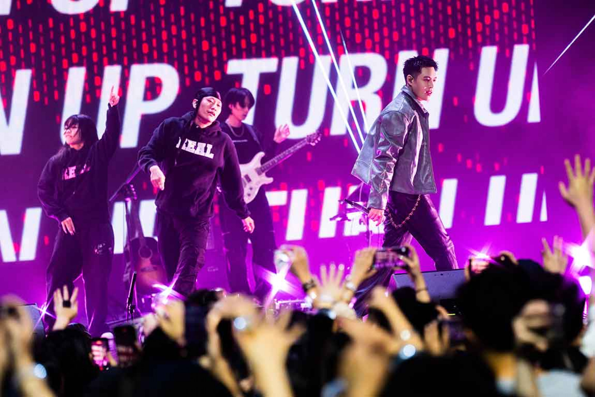 周湯豪NICKTHEREAL「REALIVE - DELUXE」巡演首站福州站